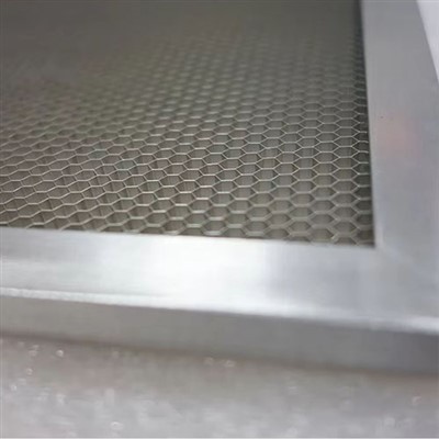 Panou din aluminiu pentru radiator tip fagure