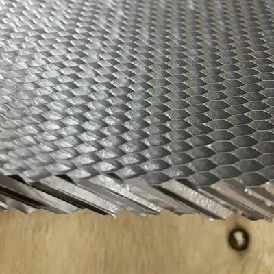 Miez de fagure din aluminiu înclinat cu culoare neagră